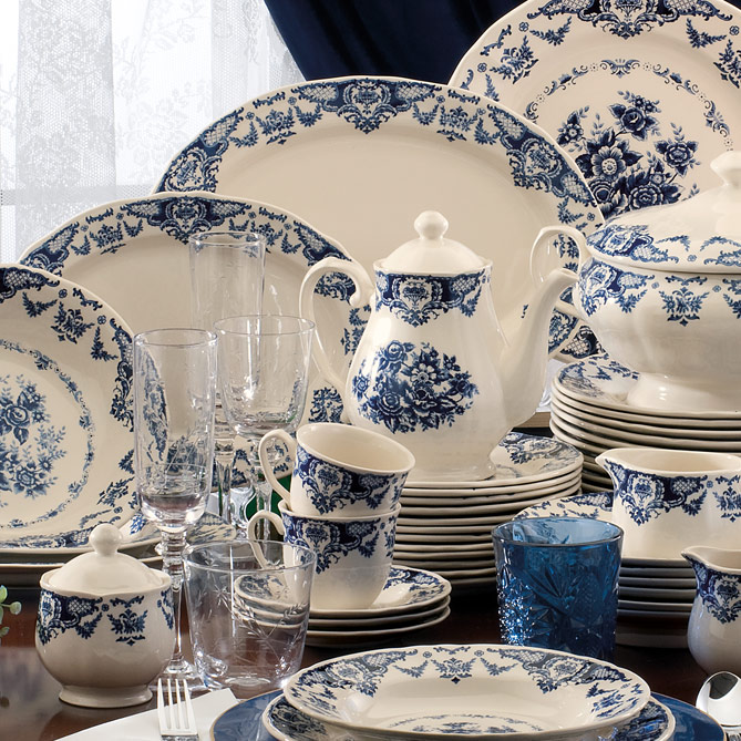 Conjunto de Mesa Palacio de Triana: Un completo servicio de mesa para 12 comensales: piezas únicas para veladas inolvidables